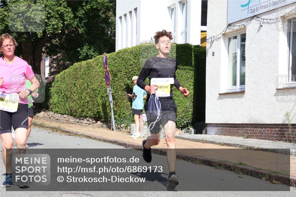 25.08.2024 - 20. Blankeneser Heldenlauf Strokosch-Dieckow http://msf.ph/oto/6869173 25.08.2024 10:30:32 Ziel 6095, 6130, 6163, 6349, 6438, 6444, 6474 meine-sportfotos.de