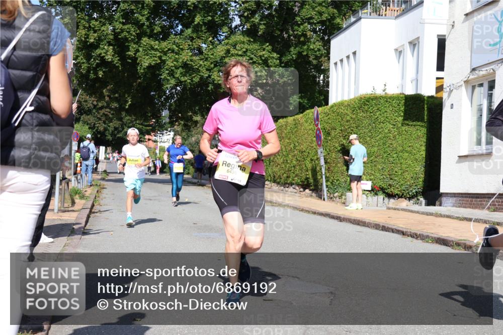 25.08.2024 - 20. Blankeneser Heldenlauf Strokosch-Dieckow http://msf.ph/oto/6869192 25.08.2024 10:30:32 Ziel 6095, 6130, 6163, 6349, 6438, 6444, 6474 meine-sportfotos.de