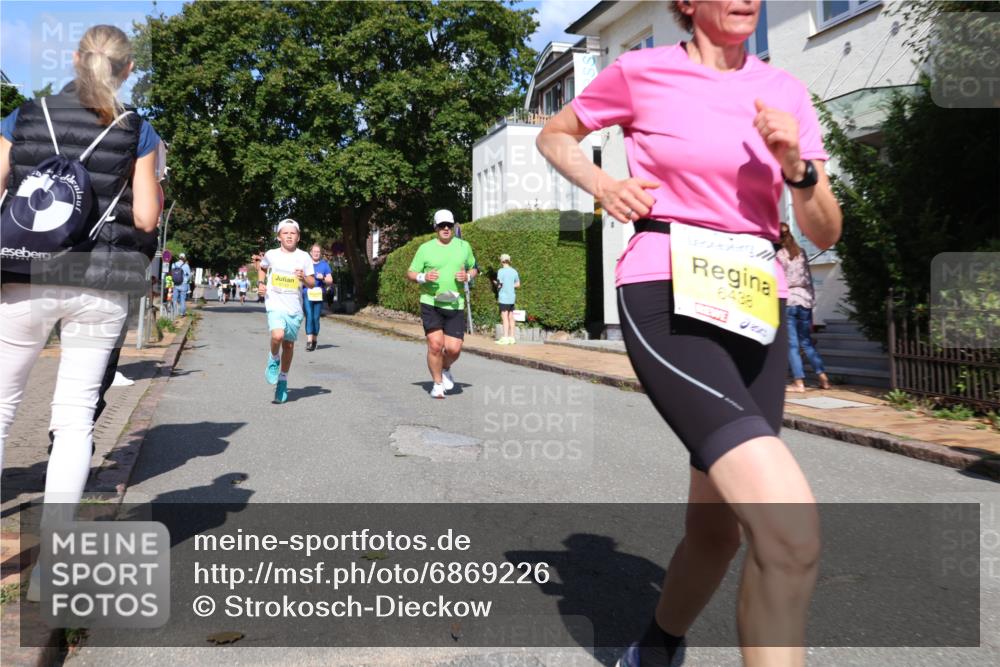 25.08.2024 - 20. Blankeneser Heldenlauf Strokosch-Dieckow http://msf.ph/oto/6869226 25.08.2024 10:30:34 Ziel 6130, 6163, 6315, 6349, 6438, 6444, 6474 meine-sportfotos.de