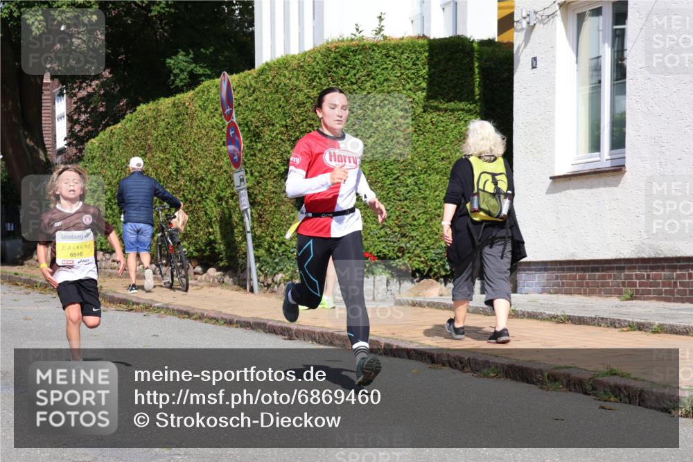 25.08.2024 - 20. Blankeneser Heldenlauf Strokosch-Dieckow http://msf.ph/oto/6869460 25.08.2024 10:30:49 Ziel 6290, 6339, 6364, 6400, 6401, 6516 meine-sportfotos.de