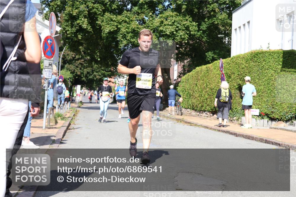 25.08.2024 - 20. Blankeneser Heldenlauf Strokosch-Dieckow http://msf.ph/oto/6869541 25.08.2024 10:30:54 Ziel 6271, 6290, 6364, 6400, 6401, 6516 meine-sportfotos.de