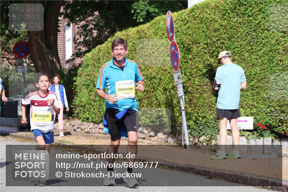 25.08.2024 - 20. Blankeneser Heldenlauf Strokosch-Dieckow http://msf.ph/oto/6869777 25.08.2024 10:31:15 Ziel 6067, 6177, 6189, 6190, 6490 meine-sportfotos.de