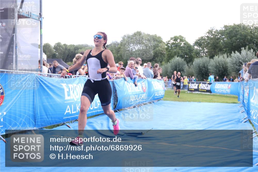 25.08.2024 - Elbe Triathlon Hamburg H.Heesch http://msf.ph/oto/6869926 25.08.2024 11:35:14 Ziel 352, 463, 686, 713 meine-sportfotos.de