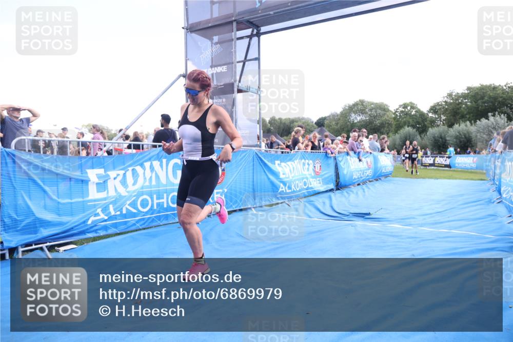25.08.2024 - Elbe Triathlon Hamburg H.Heesch http://msf.ph/oto/6869979 25.08.2024 11:35:14 Ziel 352, 463, 686, 713 meine-sportfotos.de