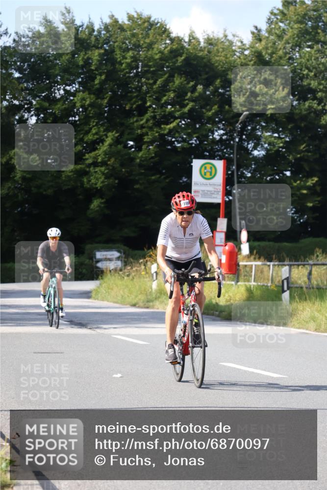 25.08.2024 - Elbe Triathlon Hamburg Fuchs,  Jonas http://msf.ph/oto/6870097 25.08.2024 11:09:16 Radfahren 1502, 1651, 1548, 1599, 1518, 1586 meine-sportfotos.de