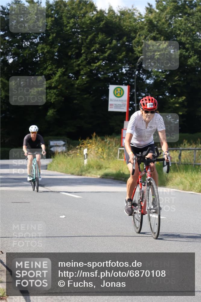 25.08.2024 - Elbe Triathlon Hamburg Fuchs,  Jonas http://msf.ph/oto/6870108 25.08.2024 11:09:17 Radfahren 1502, 1651, 1548, 1599, 1518, 1586 meine-sportfotos.de