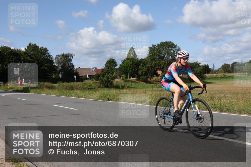 25.08.2024 - Elbe Triathlon Hamburg Fuchs,  Jonas http://msf.ph/oto/6870307 25.08.2024 11:10:04 Radfahren 1671, 1712, 1670, 1572, 1517, 1508 meine-sportfotos.de
