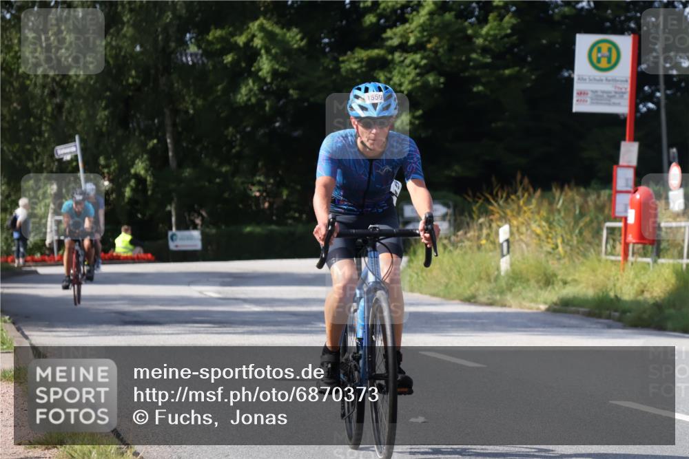 25.08.2024 - Elbe Triathlon Hamburg Fuchs,  Jonas http://msf.ph/oto/6870373 25.08.2024 11:10:28 Radfahren 1668, 1713, 1475, 1591, 1547, 1559, 1571, 1521 meine-sportfotos.de