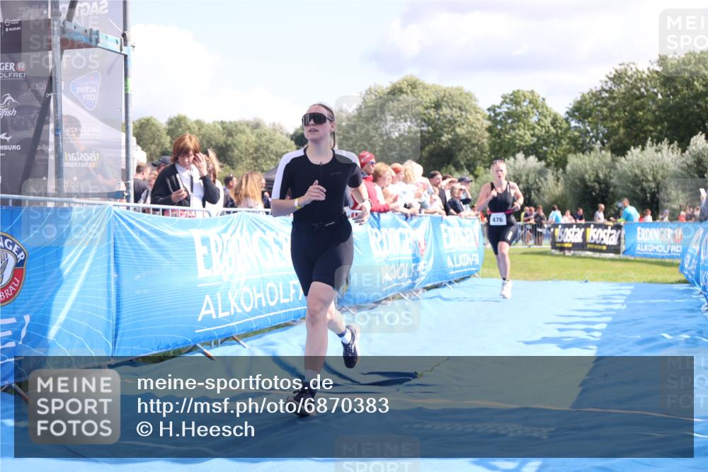25.08.2024 - Elbe Triathlon Hamburg H.Heesch http://msf.ph/oto/6870383 25.08.2024 11:58:28 Ziel 476, 512, 1645 meine-sportfotos.de