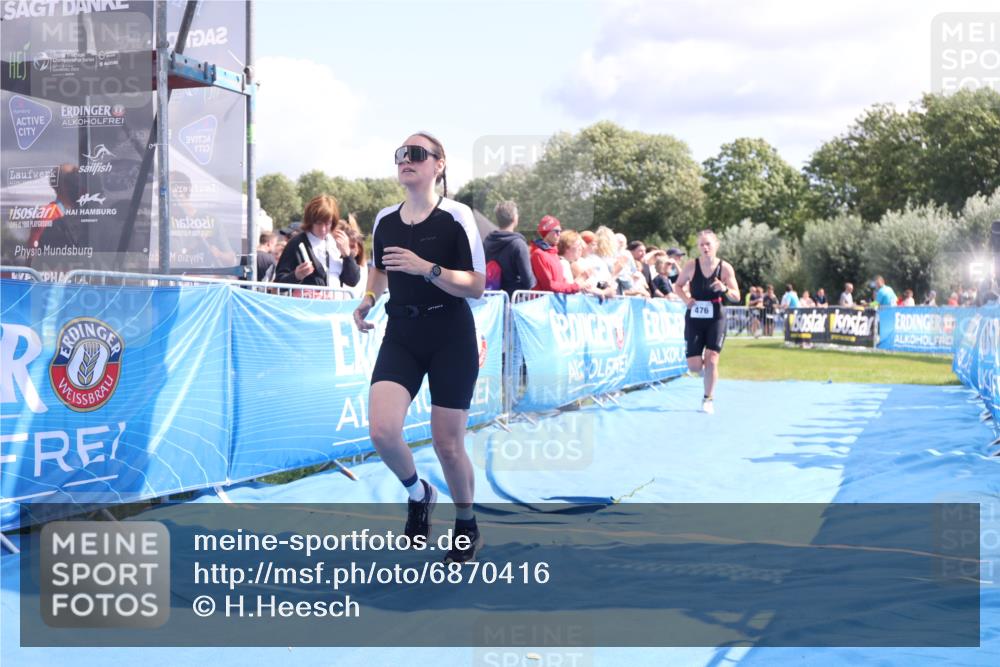 25.08.2024 - Elbe Triathlon Hamburg H.Heesch http://msf.ph/oto/6870416 25.08.2024 11:58:28 Ziel 476, 512, 1645 meine-sportfotos.de