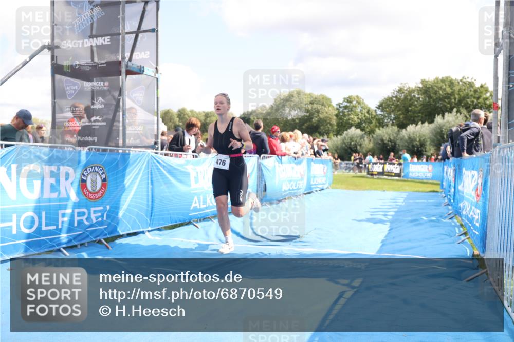 25.08.2024 - Elbe Triathlon Hamburg H.Heesch http://msf.ph/oto/6870549 25.08.2024 11:58:30 Ziel 476, 512 meine-sportfotos.de