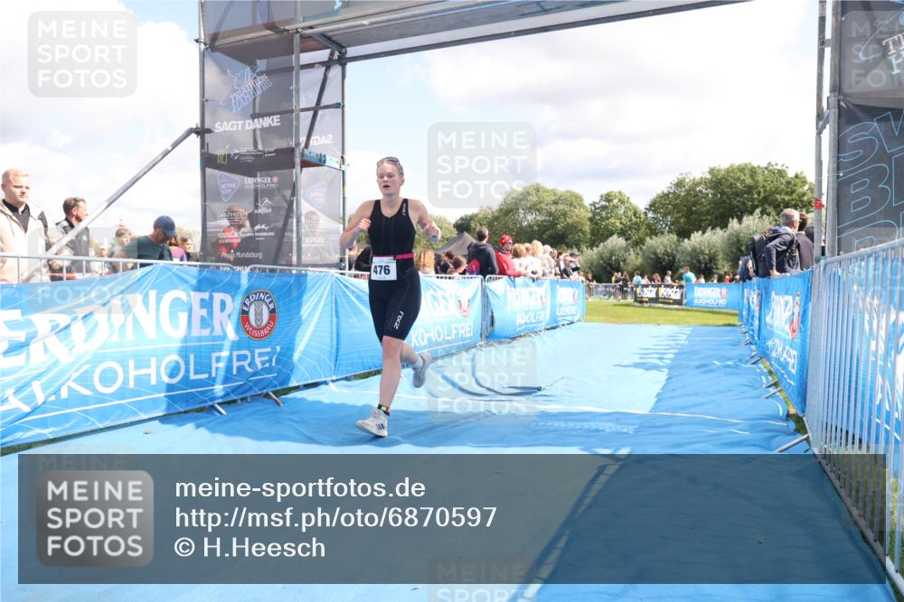 25.08.2024 - Elbe Triathlon Hamburg H.Heesch http://msf.ph/oto/6870597 25.08.2024 11:58:31 Ziel 476, 512 meine-sportfotos.de