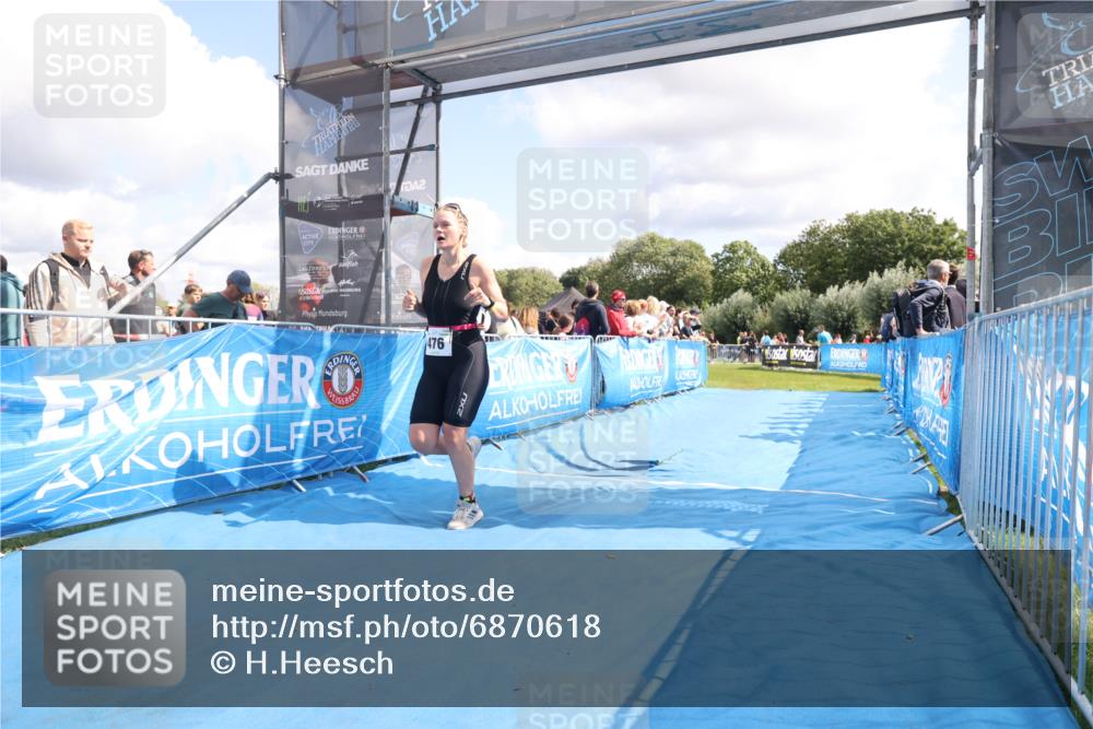 25.08.2024 - Elbe Triathlon Hamburg H.Heesch http://msf.ph/oto/6870618 25.08.2024 11:58:31 Ziel 476, 512 meine-sportfotos.de