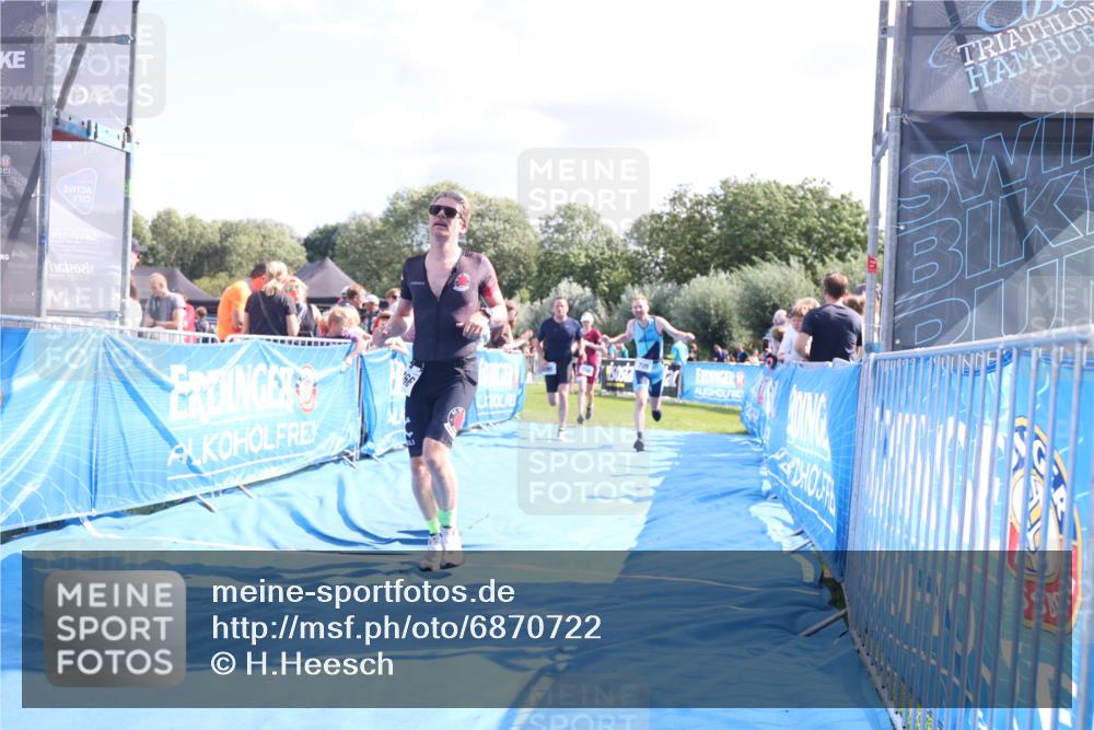25.08.2024 - Elbe Triathlon Hamburg H.Heesch http://msf.ph/oto/6870722 25.08.2024 11:36:06 Ziel 530, 695, 705, 766 meine-sportfotos.de