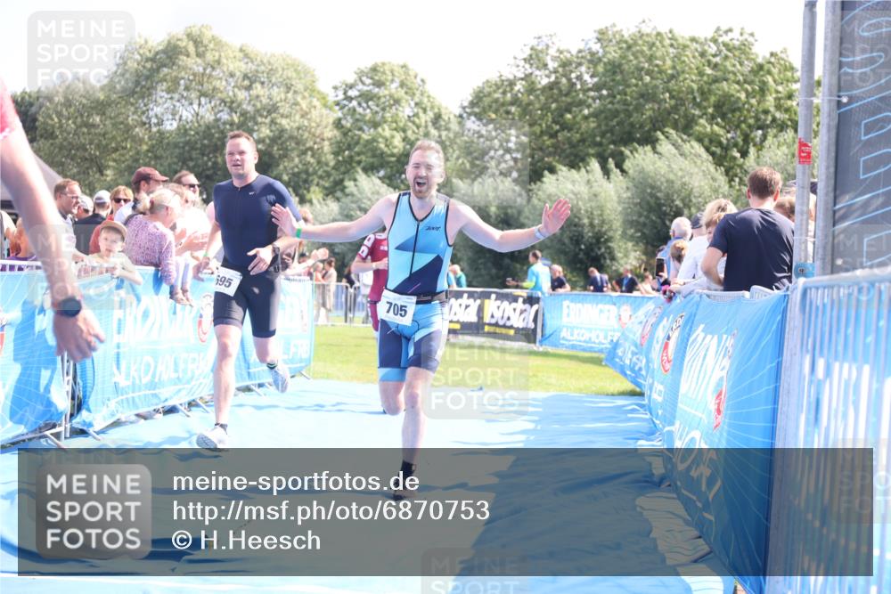 25.08.2024 - Elbe Triathlon Hamburg H.Heesch http://msf.ph/oto/6870753 25.08.2024 11:36:07 Ziel 530, 695, 705, 766 meine-sportfotos.de