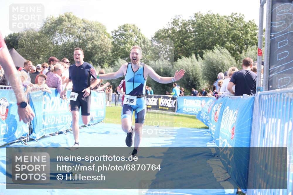 25.08.2024 - Elbe Triathlon Hamburg H.Heesch http://msf.ph/oto/6870764 25.08.2024 11:36:07 Ziel 530, 695, 705, 766 meine-sportfotos.de