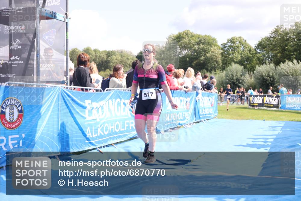 25.08.2024 - Elbe Triathlon Hamburg H.Heesch http://msf.ph/oto/6870770 25.08.2024 11:58:42 Ziel 517, 543, 1714 meine-sportfotos.de