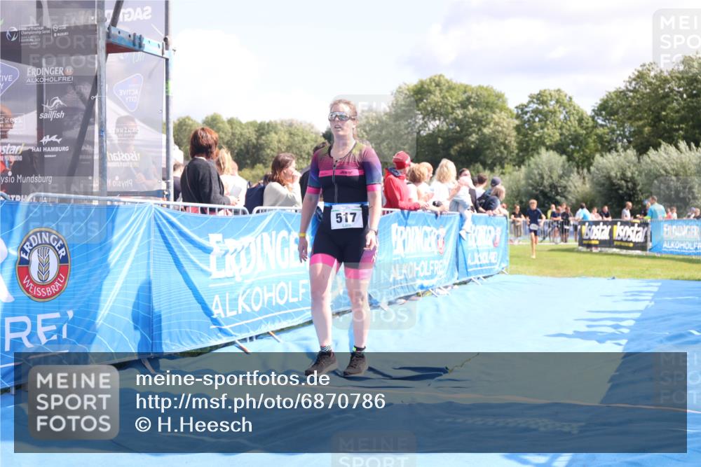 25.08.2024 - Elbe Triathlon Hamburg H.Heesch http://msf.ph/oto/6870786 25.08.2024 11:58:42 Ziel 517, 543, 1714 meine-sportfotos.de