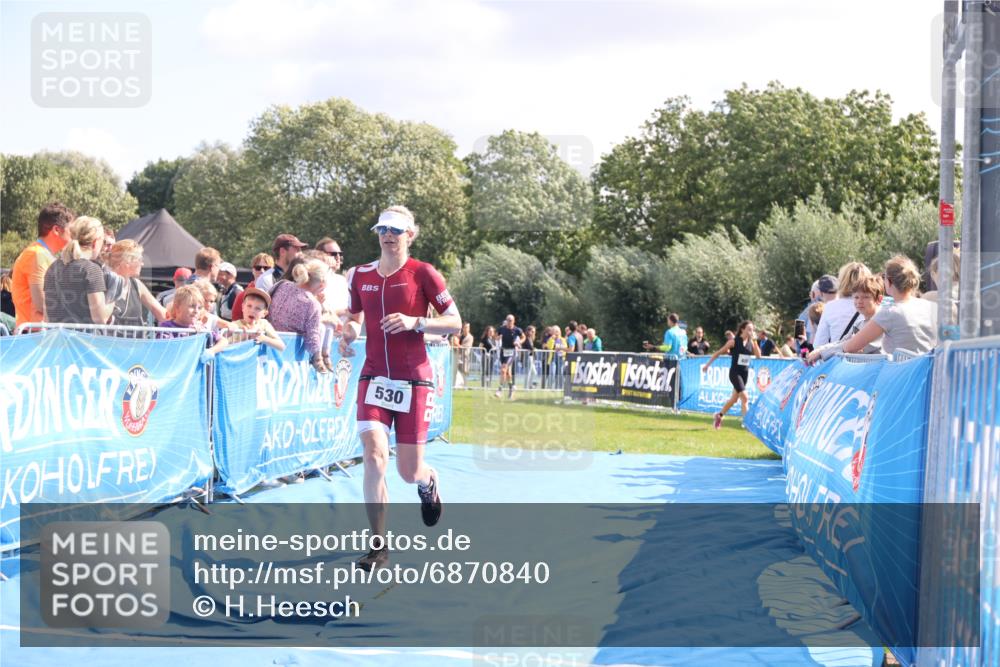 25.08.2024 - Elbe Triathlon Hamburg H.Heesch http://msf.ph/oto/6870840 25.08.2024 11:36:09 Ziel 530, 695, 705, 766 meine-sportfotos.de