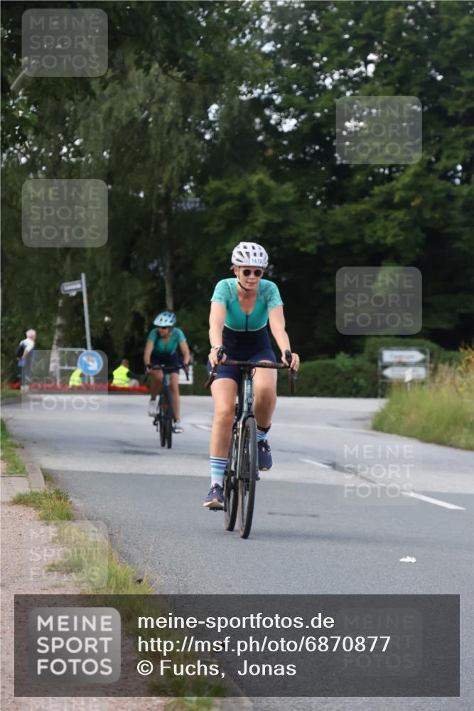 25.08.2024 - Elbe Triathlon Hamburg Fuchs,  Jonas http://msf.ph/oto/6870877 25.08.2024 11:11:23 Radfahren 1479, 1676 meine-sportfotos.de