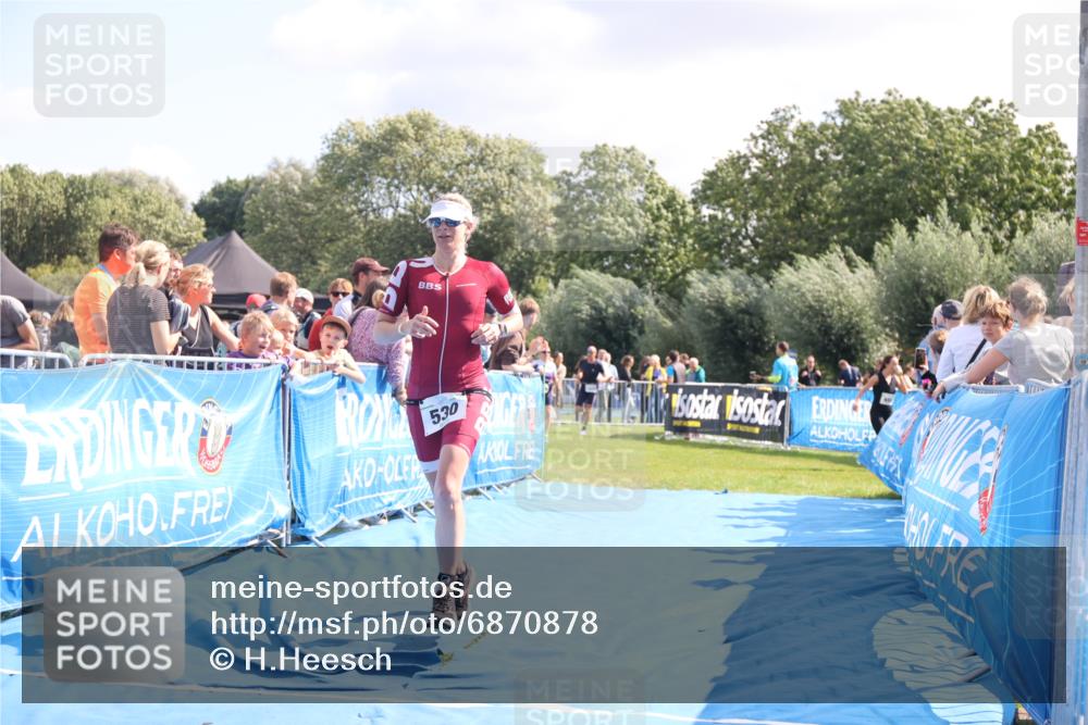 25.08.2024 - Elbe Triathlon Hamburg H.Heesch http://msf.ph/oto/6870878 25.08.2024 11:36:09 Ziel 530, 695, 705, 766 meine-sportfotos.de