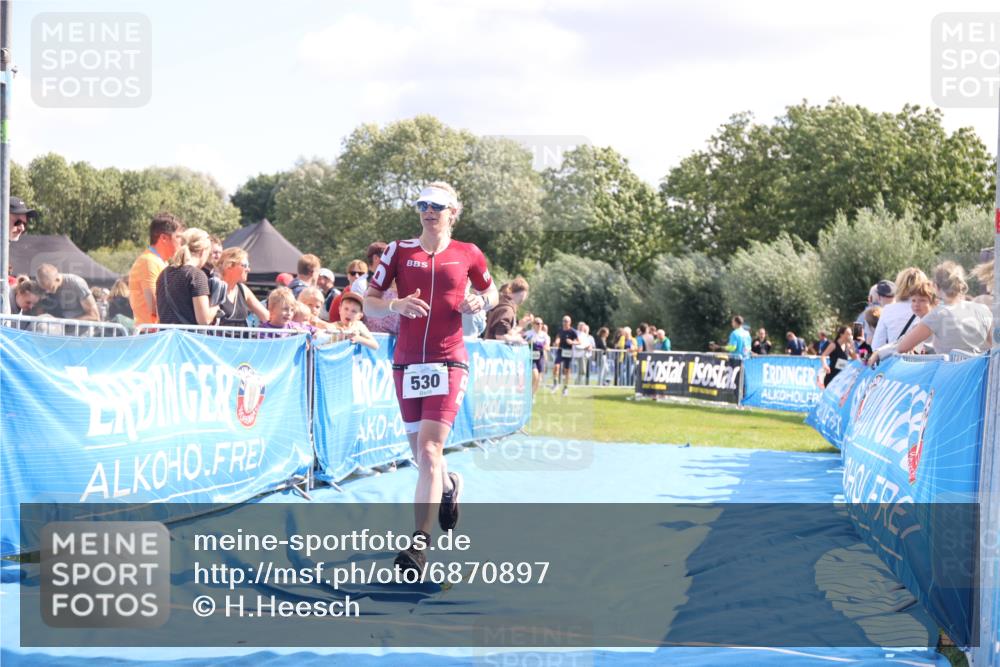 25.08.2024 - Elbe Triathlon Hamburg H.Heesch http://msf.ph/oto/6870897 25.08.2024 11:36:09 Ziel 530, 695, 705, 766 meine-sportfotos.de