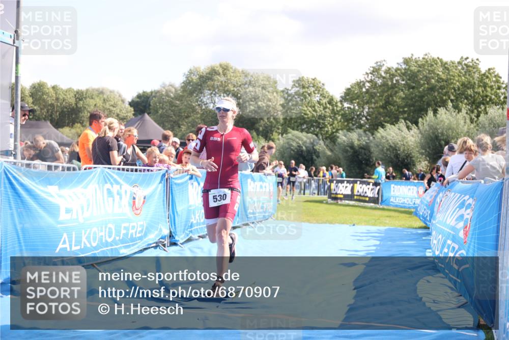 25.08.2024 - Elbe Triathlon Hamburg H.Heesch http://msf.ph/oto/6870907 25.08.2024 11:36:09 Ziel 530, 695, 705, 766 meine-sportfotos.de