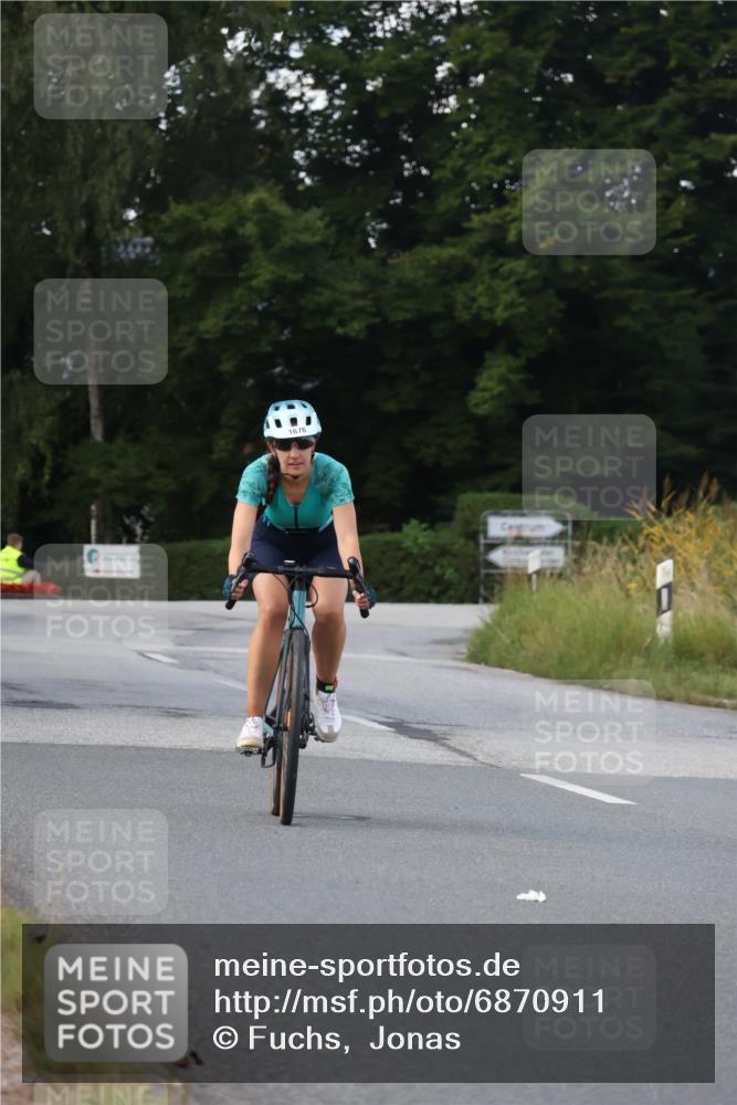 25.08.2024 - Elbe Triathlon Hamburg Fuchs,  Jonas http://msf.ph/oto/6870911 25.08.2024 11:11:25 Radfahren 1479, 1676 meine-sportfotos.de