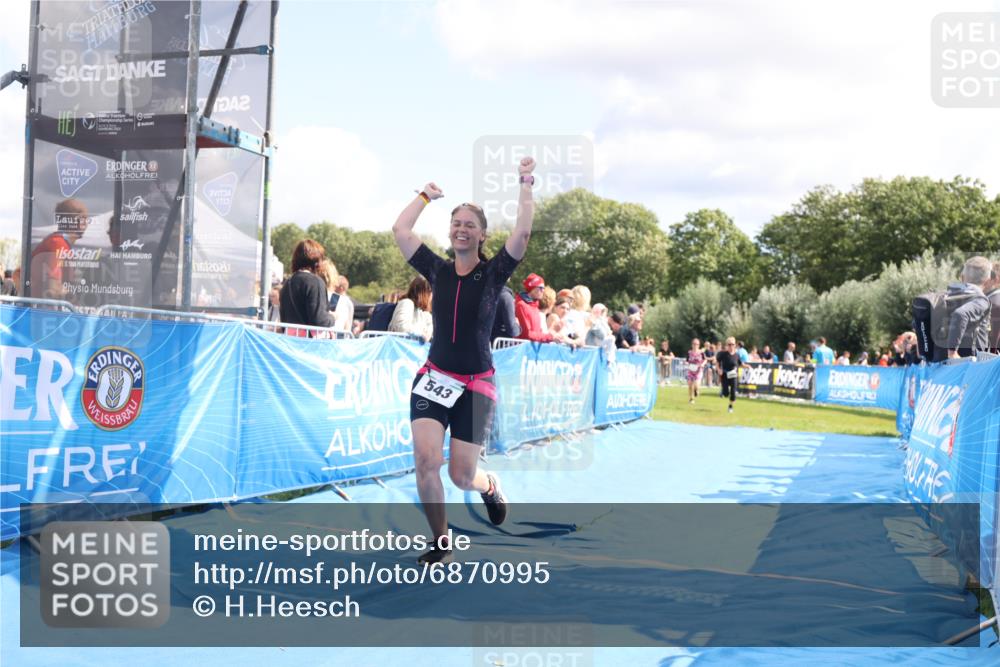 25.08.2024 - Elbe Triathlon Hamburg H.Heesch http://msf.ph/oto/6870995 25.08.2024 11:58:49 Ziel 517, 543, 1501, 1591, 1714 meine-sportfotos.de