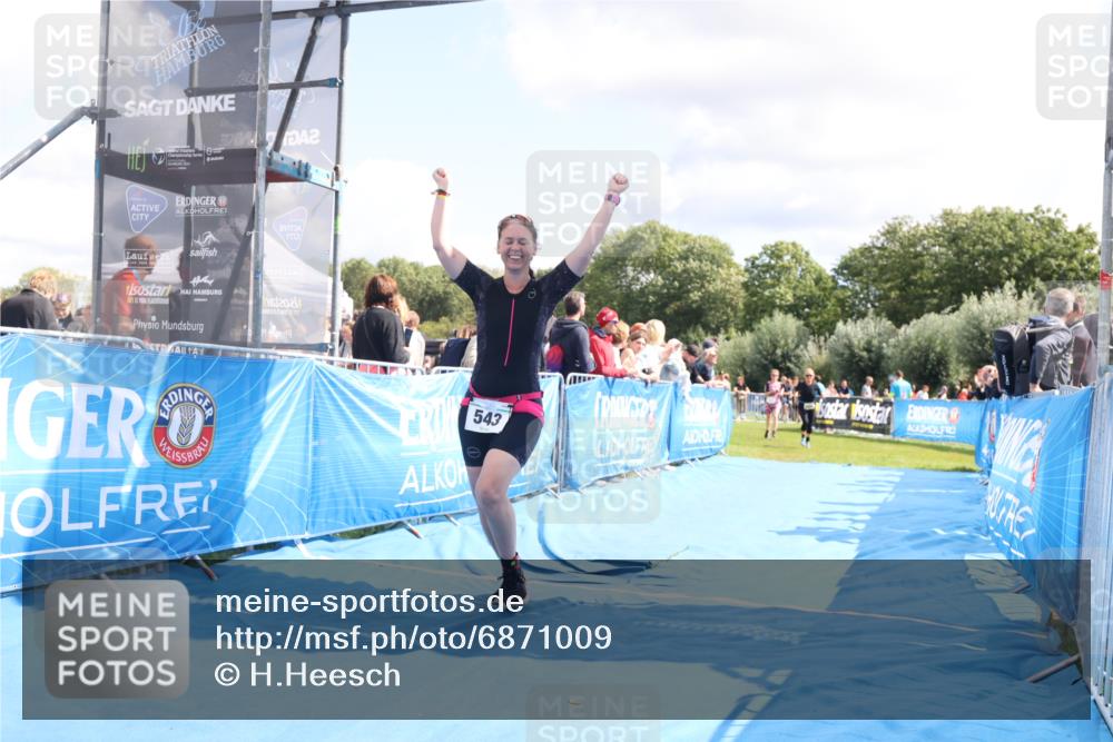 25.08.2024 - Elbe Triathlon Hamburg H.Heesch http://msf.ph/oto/6871009 25.08.2024 11:58:49 Ziel 517, 543, 1501, 1591, 1714 meine-sportfotos.de