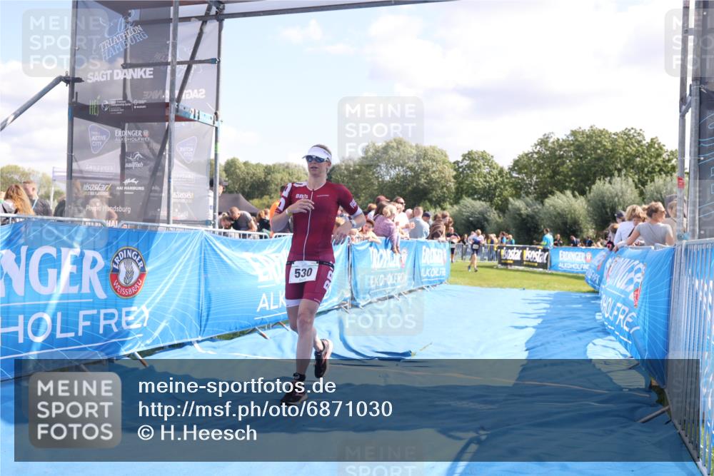 25.08.2024 - Elbe Triathlon Hamburg H.Heesch http://msf.ph/oto/6871030 25.08.2024 11:36:10 Ziel 530, 695, 705, 766, 1415 meine-sportfotos.de