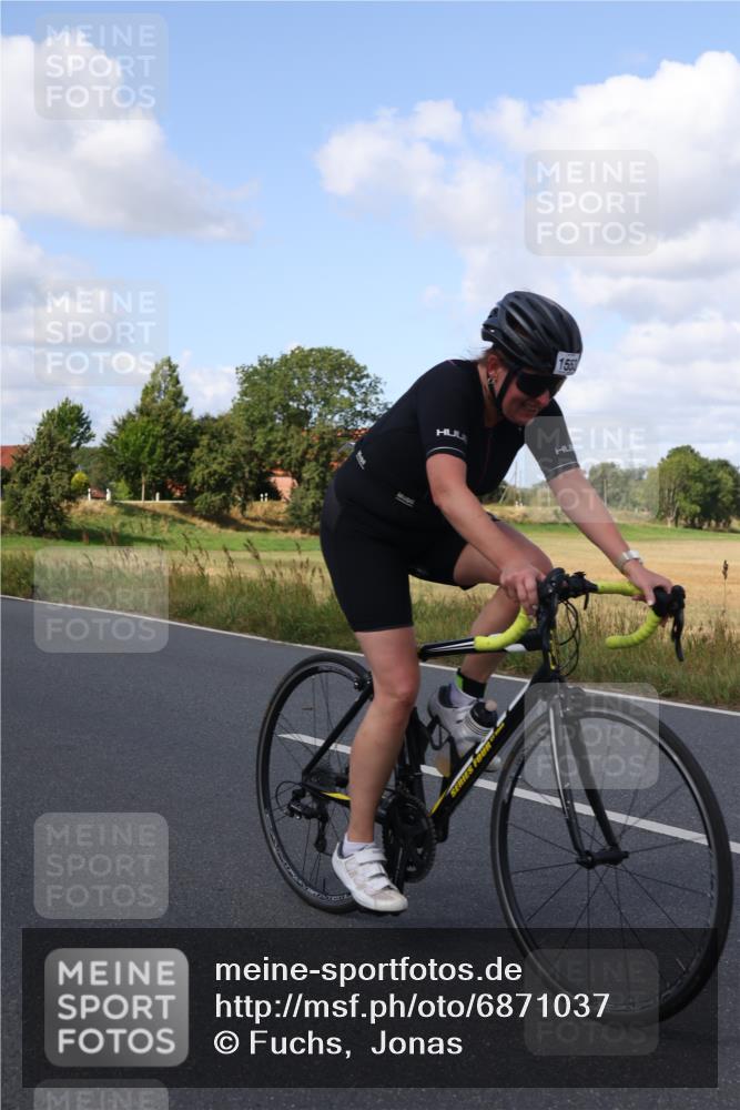 25.08.2024 - Elbe Triathlon Hamburg Fuchs,  Jonas http://msf.ph/oto/6871037 25.08.2024 11:12:02 Radfahren 1553, 1510 meine-sportfotos.de