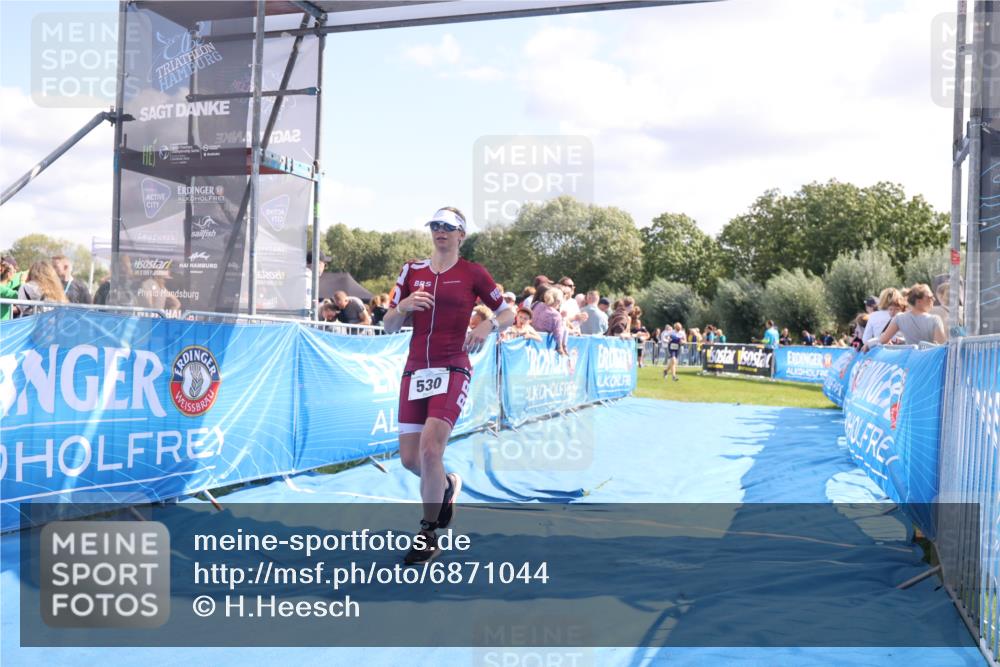 25.08.2024 - Elbe Triathlon Hamburg H.Heesch http://msf.ph/oto/6871044 25.08.2024 11:36:10 Ziel 530, 695, 705, 766, 1415 meine-sportfotos.de