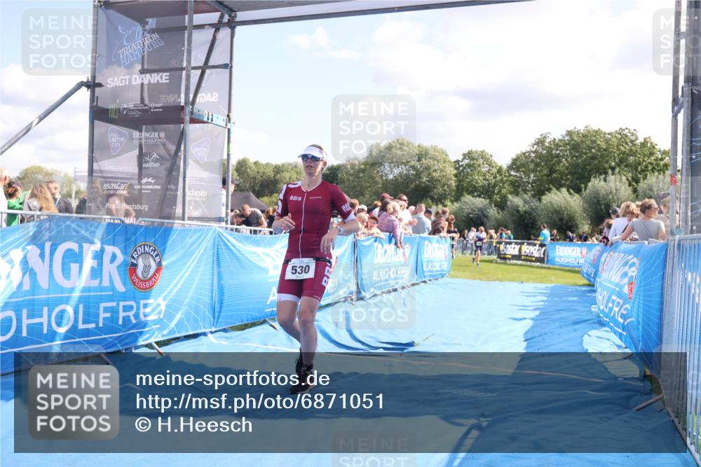 25.08.2024 - Elbe Triathlon Hamburg H.Heesch http://msf.ph/oto/6871051 25.08.2024 11:36:10 Ziel 530, 695, 705, 766, 1415 meine-sportfotos.de