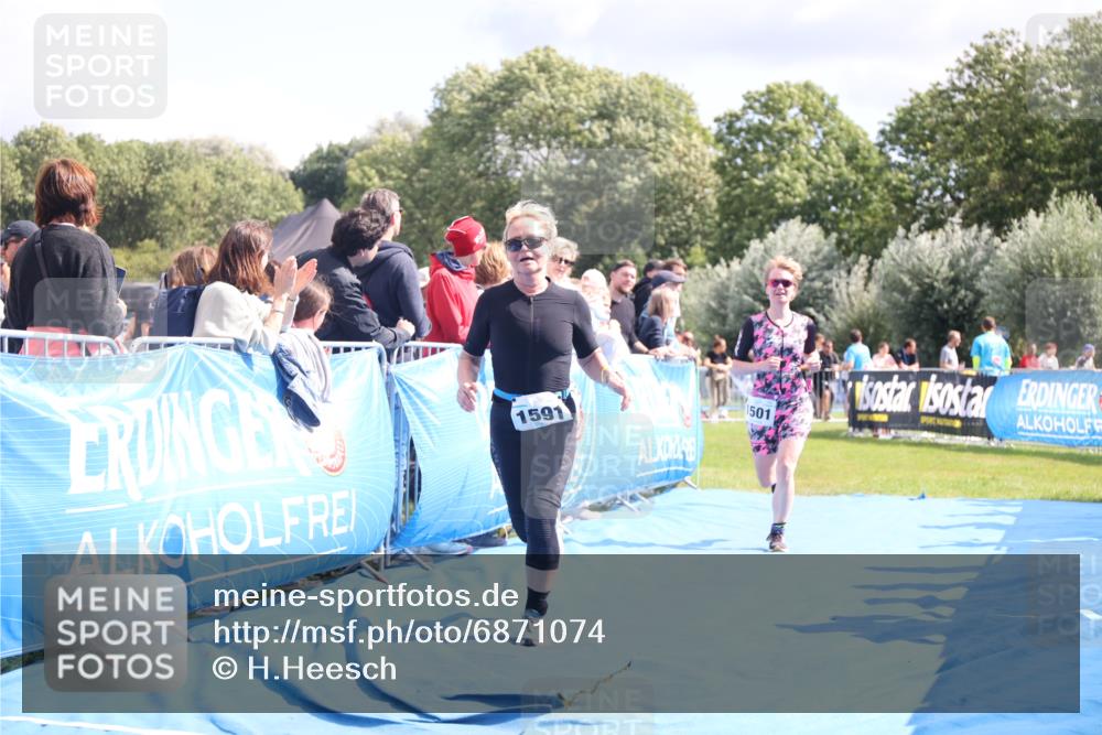 25.08.2024 - Elbe Triathlon Hamburg H.Heesch http://msf.ph/oto/6871074 25.08.2024 11:58:54 Ziel 543, 1501, 1591, 1714 meine-sportfotos.de