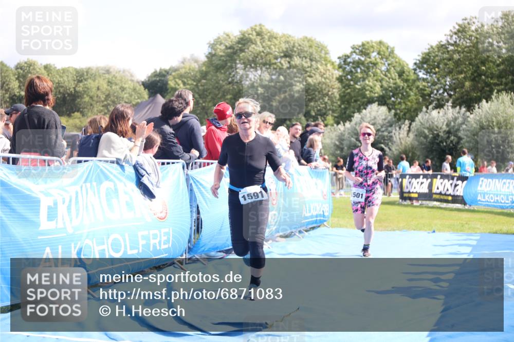 25.08.2024 - Elbe Triathlon Hamburg H.Heesch http://msf.ph/oto/6871083 25.08.2024 11:58:54 Ziel 543, 1501, 1591, 1714 meine-sportfotos.de