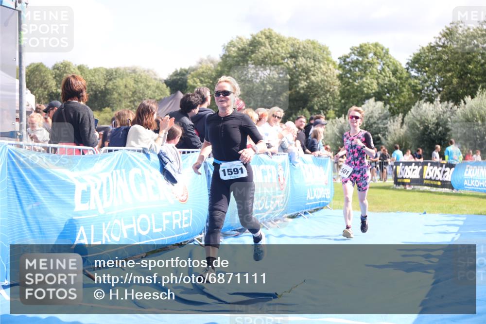 25.08.2024 - Elbe Triathlon Hamburg H.Heesch http://msf.ph/oto/6871111 25.08.2024 11:58:54 Ziel 543, 1501, 1591, 1714 meine-sportfotos.de