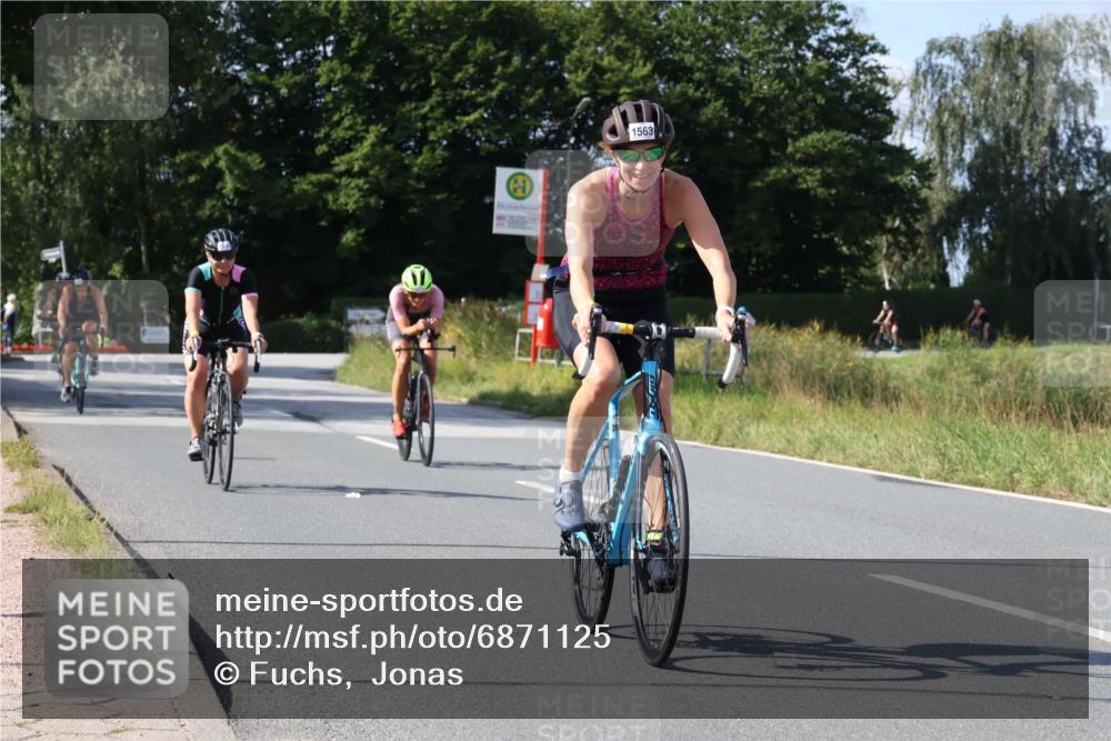 25.08.2024 - Elbe Triathlon Hamburg Fuchs,  Jonas http://msf.ph/oto/6871125 25.08.2024 11:12:38 Radfahren 1563, 1672, 1595, 1590, 1554 meine-sportfotos.de