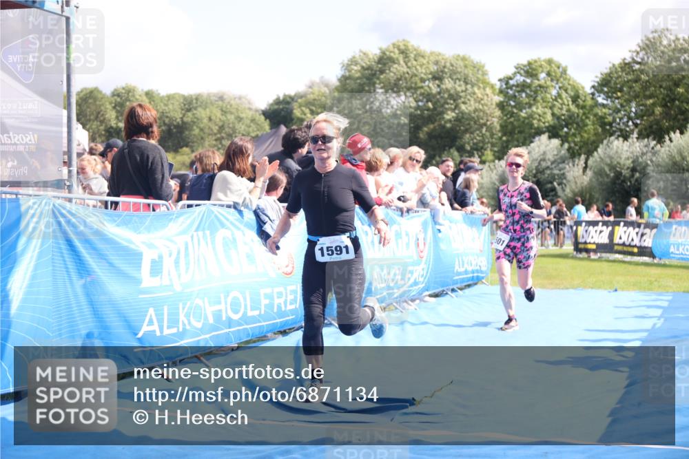 25.08.2024 - Elbe Triathlon Hamburg H.Heesch http://msf.ph/oto/6871134 25.08.2024 11:58:54 Ziel 543, 1501, 1591, 1714 meine-sportfotos.de