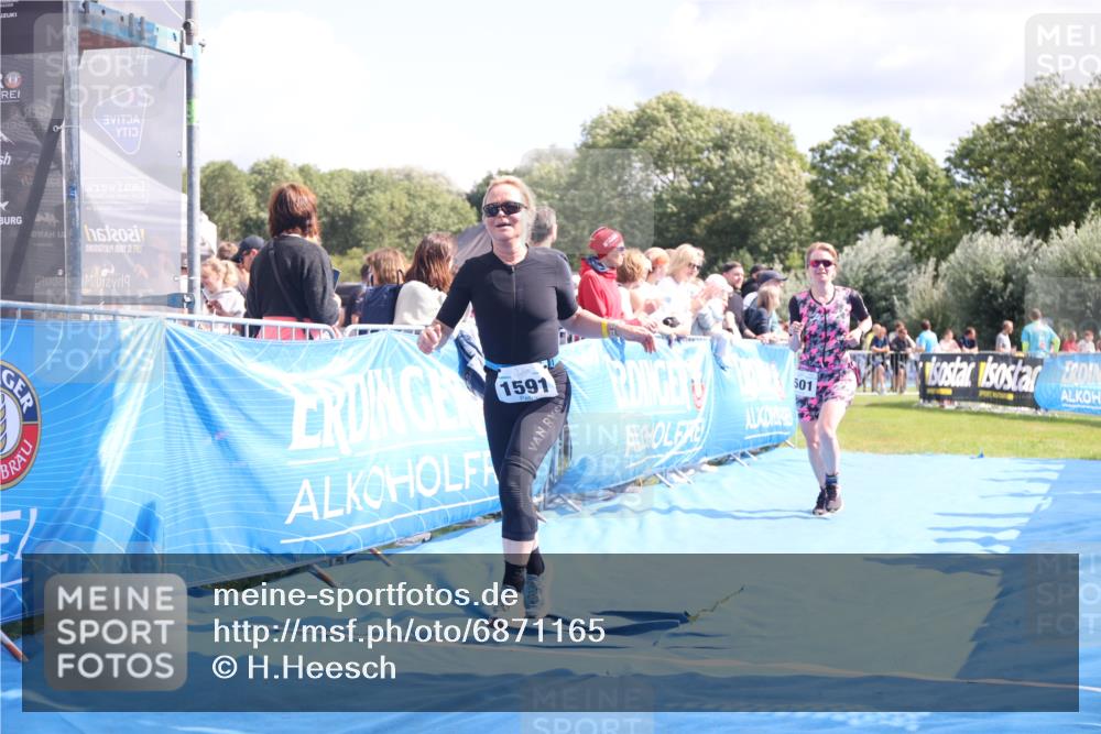 25.08.2024 - Elbe Triathlon Hamburg H.Heesch http://msf.ph/oto/6871165 25.08.2024 11:58:54 Ziel 543, 1501, 1591, 1714 meine-sportfotos.de