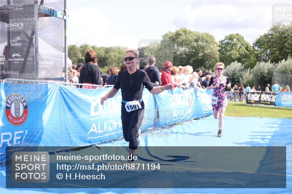 25.08.2024 - Elbe Triathlon Hamburg H.Heesch http://msf.ph/oto/6871194 25.08.2024 11:58:55 Ziel 543, 1501, 1591 meine-sportfotos.de