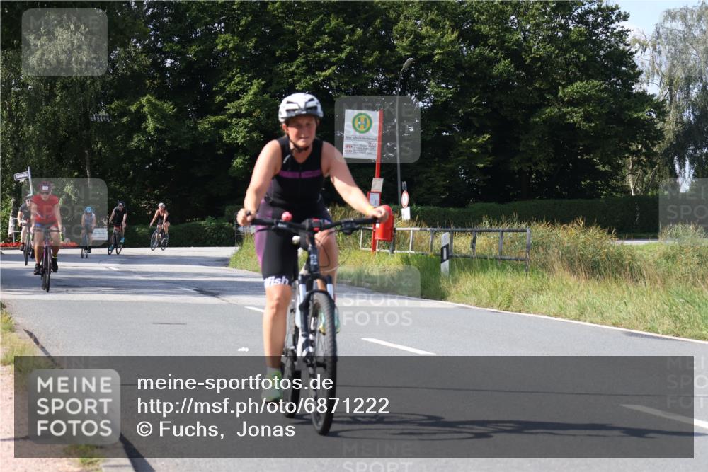 25.08.2024 - Elbe Triathlon Hamburg Fuchs,  Jonas http://msf.ph/oto/6871222 25.08.2024 11:12:43 Radfahren 1563, 1672, 1595, 1590, 1554, 1576, 1512 meine-sportfotos.de