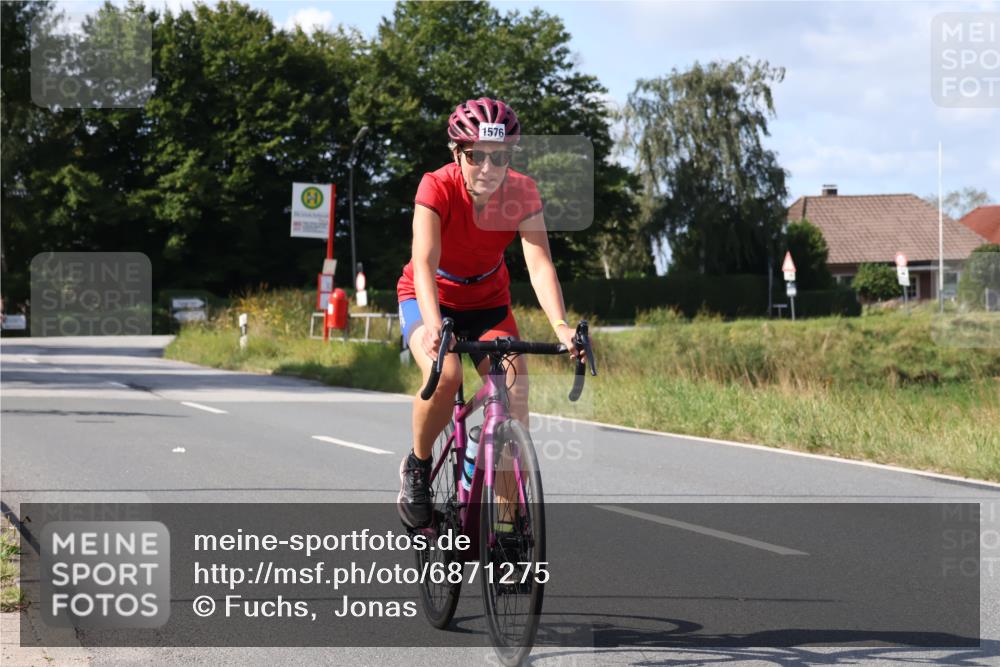 25.08.2024 - Elbe Triathlon Hamburg Fuchs,  Jonas http://msf.ph/oto/6871275 25.08.2024 11:12:46 Radfahren 1595, 1590, 1554, 1576, 1512, 1550, 1493, 1539 meine-sportfotos.de
