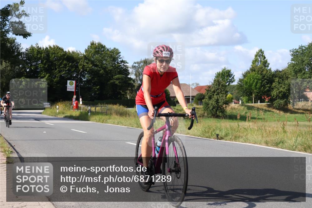 25.08.2024 - Elbe Triathlon Hamburg Fuchs,  Jonas http://msf.ph/oto/6871289 25.08.2024 11:12:47 Radfahren 1590, 1554, 1576, 1512, 1550, 1493, 1539, 1533 meine-sportfotos.de