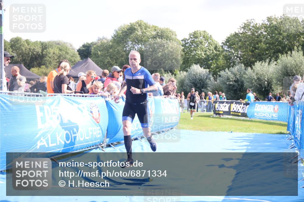 25.08.2024 - Elbe Triathlon Hamburg H.Heesch http://msf.ph/oto/6871334 25.08.2024 11:36:33 Ziel 423, 1430 meine-sportfotos.de