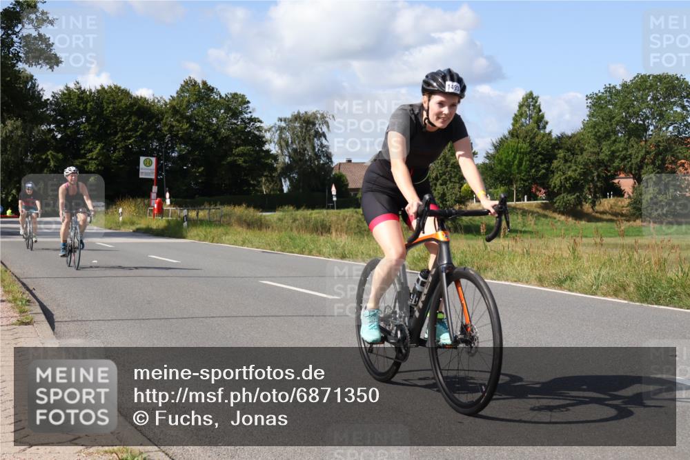 25.08.2024 - Elbe Triathlon Hamburg Fuchs,  Jonas http://msf.ph/oto/6871350 25.08.2024 11:12:51 Radfahren 1576, 1512, 1550, 1493, 1539, 1533 meine-sportfotos.de