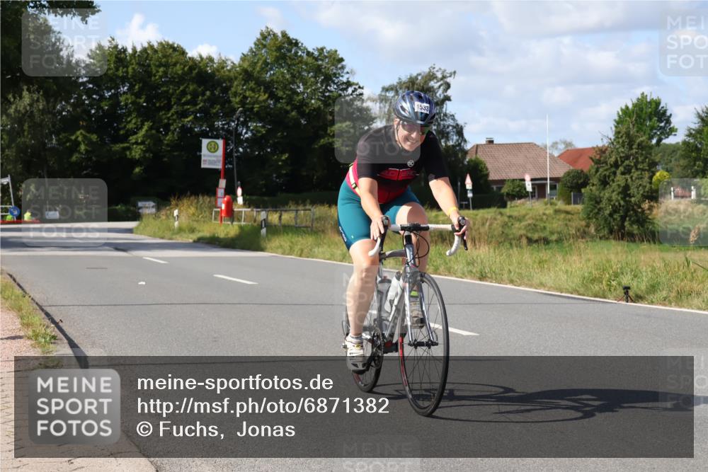 25.08.2024 - Elbe Triathlon Hamburg Fuchs,  Jonas http://msf.ph/oto/6871382 25.08.2024 11:12:53 Radfahren 1512, 1550, 1493, 1539, 1533 meine-sportfotos.de