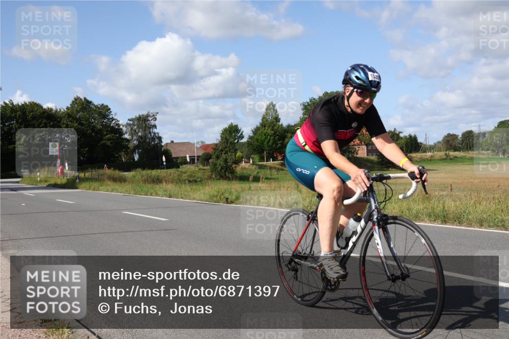 25.08.2024 - Elbe Triathlon Hamburg Fuchs,  Jonas http://msf.ph/oto/6871397 25.08.2024 11:12:54 Radfahren 1512, 1550, 1493, 1539, 1533 meine-sportfotos.de