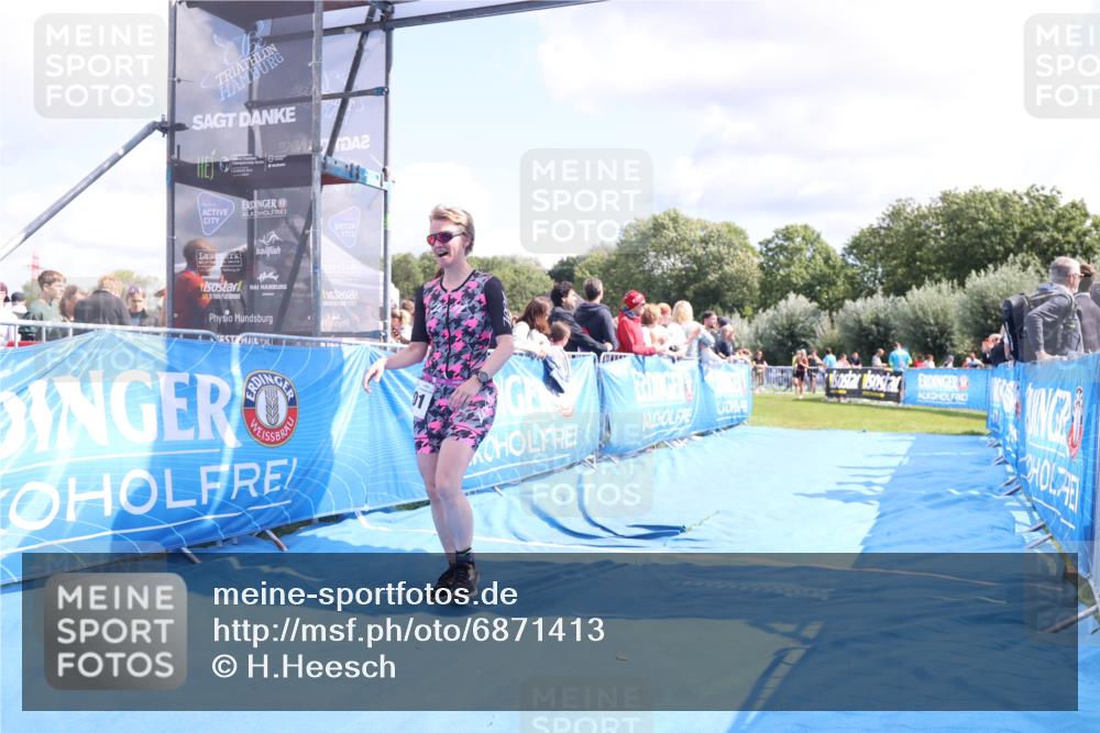 25.08.2024 - Elbe Triathlon Hamburg H.Heesch http://msf.ph/oto/6871413 25.08.2024 11:58:57 Ziel 1501, 1591 meine-sportfotos.de