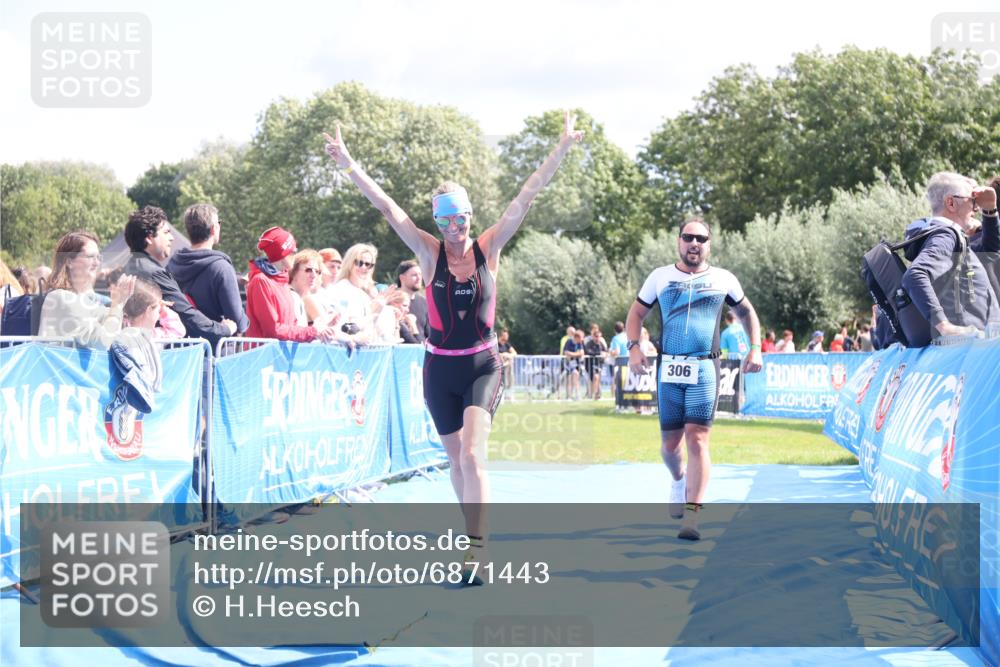 25.08.2024 - Elbe Triathlon Hamburg H.Heesch http://msf.ph/oto/6871443 25.08.2024 11:59:05 Ziel 306, 1572 meine-sportfotos.de